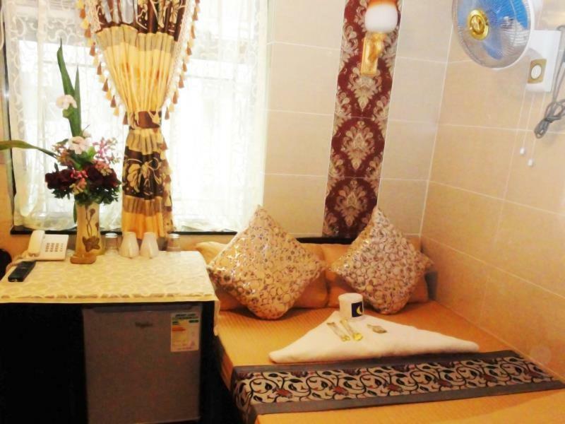 New Day Night Hostel Хонконг Екстериор снимка